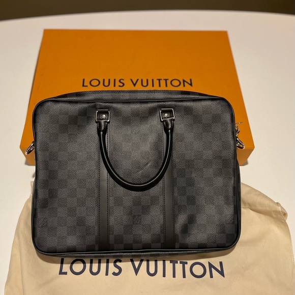 LOUIS VUITTON DAMIER GRAPHITE PORTE DOCUMENTS-VOYAGE NWOT. WITH BOX  & POUCH - Picture 2 of 8